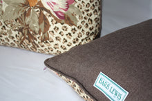 Load image into Gallery viewer, The "Court Bouquet" Pair